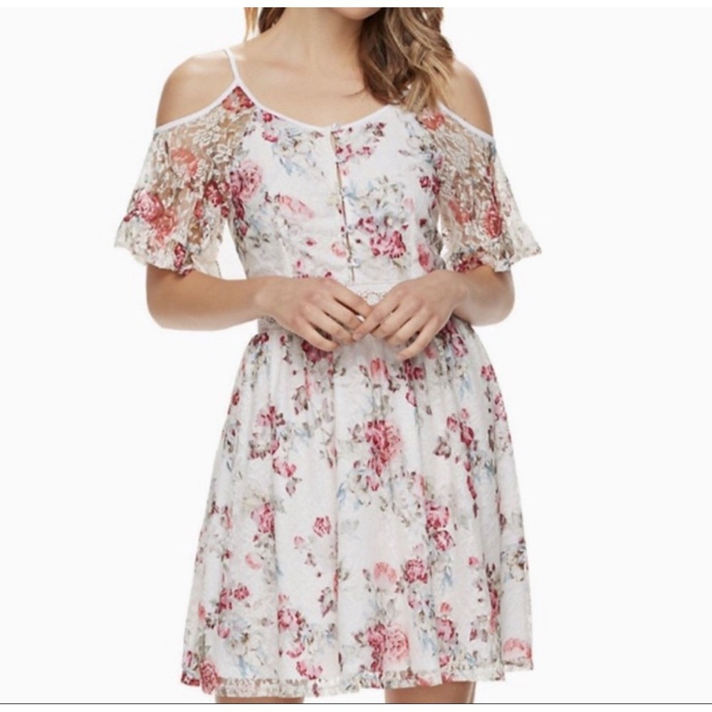 Disney Beauty and the Beast Belle Womens Medium White Floral Lace Cold Shoulder‎
